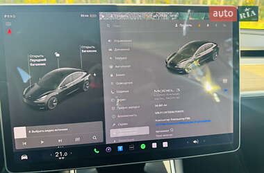 Седан Tesla Model 3 2019 в 