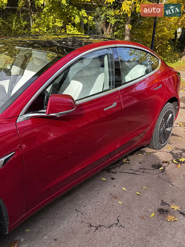 Седан Tesla Model 3 2019 в Львові фото 8 Седан Tesla Model 3 2019 в Львові
