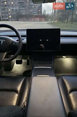 Седан Tesla Model 3 2022 в  фото 8 Седан Tesla Model 3 2022 в