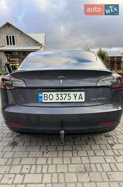 Седан Tesla Model 3 2019 в Копычинце