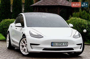 Седан Tesla Model 3 2019 в 
