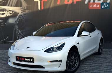 Седан Tesla Model 3 2023 в 