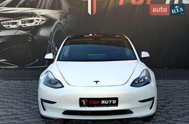 Седан Tesla Model 3 2023 в 