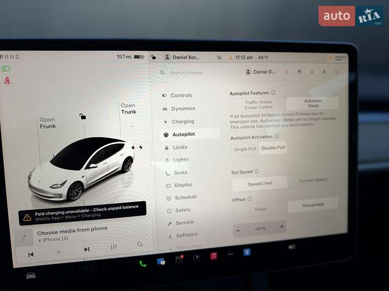 Седан Tesla Model 3 2023 в Львове