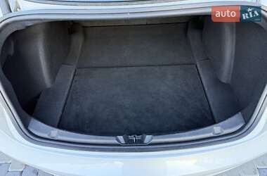 Седан Tesla Model 3 2023 в 