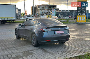 Седан Tesla Model 3 2020 в 