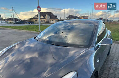 Седан Tesla Model 3 2020 в 