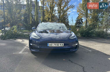 Седан Tesla Model 3 2018 в 