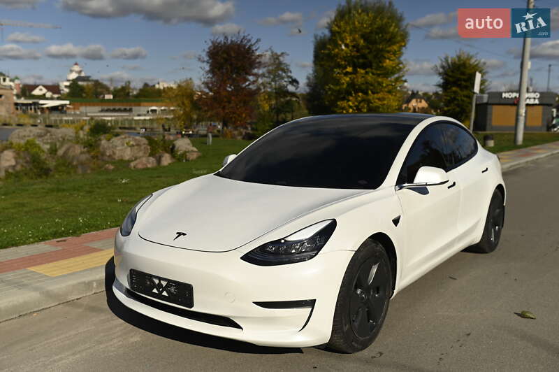 Tesla Model 3 2019