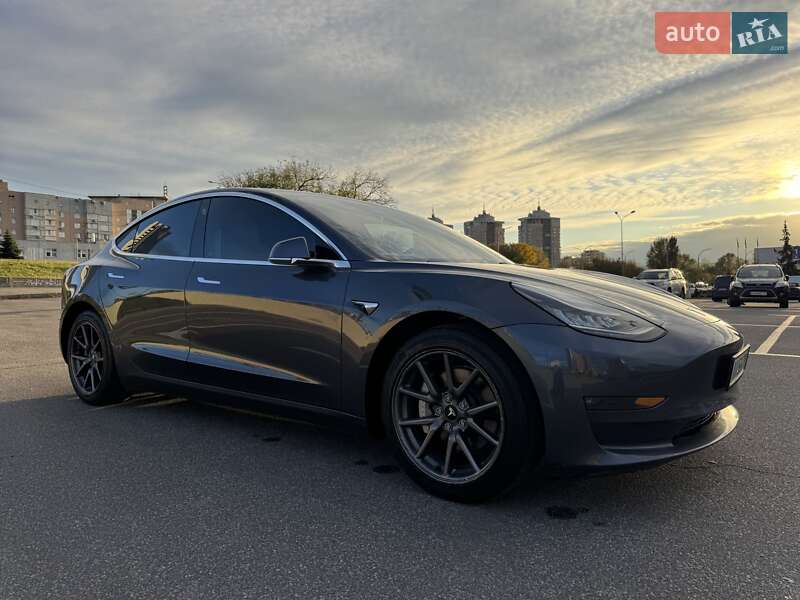 Седан Tesla Model 3 2019 в Києві фото 7 Седан Tesla Model 3 2019 в Києві