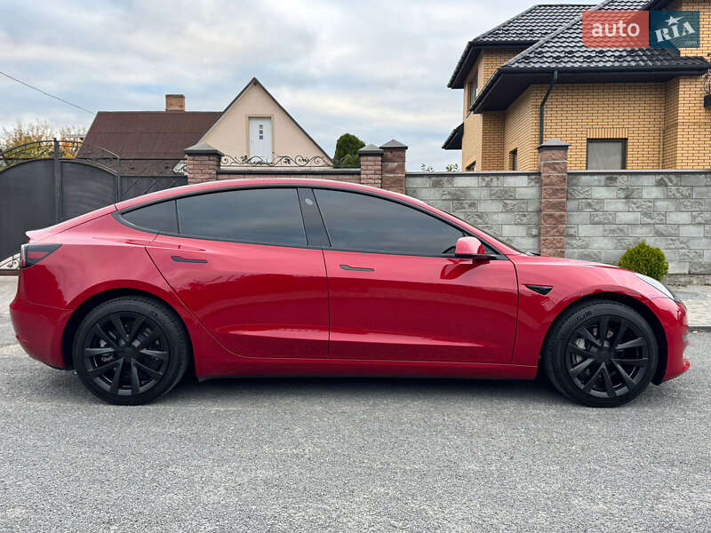 Седан Tesla Model 3 2022 в Киверцах фото 6 Седан Tesla Model 3 2022 в Киверцах