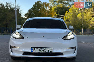 Седан Tesla Model 3 2018 в Миколаєві