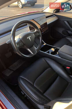 Седан Tesla Model 3 2019 в 