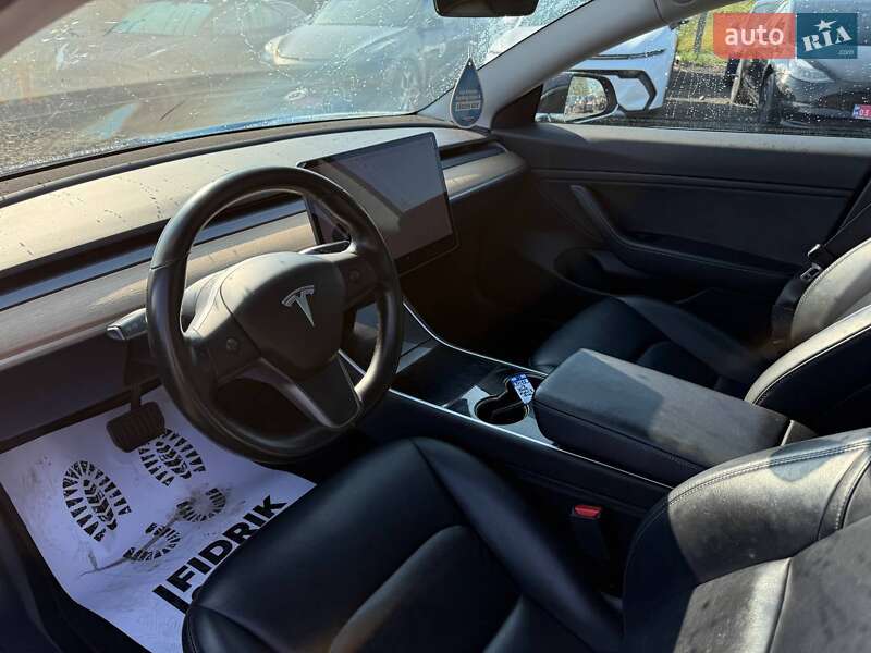 Седан Tesla Model 3 2018 в Луцке фото 6 Седан Tesla Model 3 2018 в Луцке