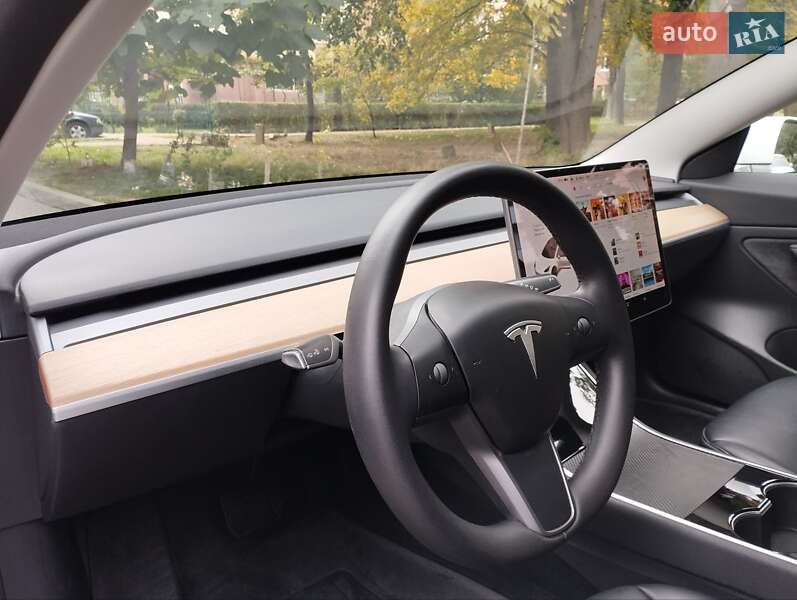 Седан Tesla Model 3 2019 в Ужгороді фото 5 Седан Tesla Model 3 2019 в Ужгороді