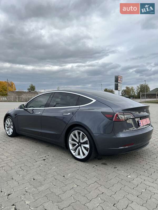 Седан Tesla Model 3 2019 в Сарнах фото 2 Седан Tesla Model 3 2019 в Сарнах