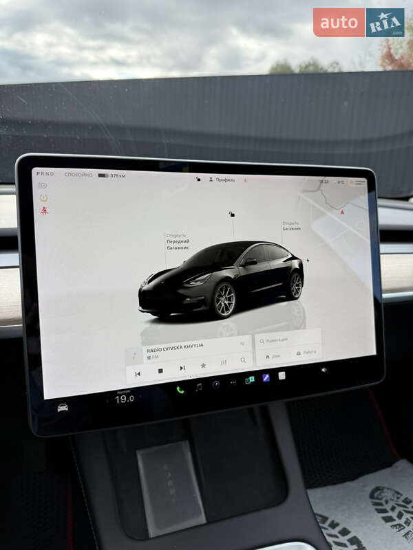Седан Tesla Model 3 2022 в Дрогобичі
