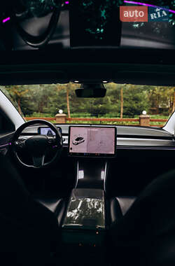 Седан Tesla Model 3 2019 в Львові фото 50 Седан Tesla Model 3 2019 в Львові