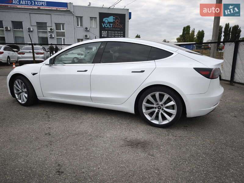 Седан Tesla Model 3 2019 в Киеве фото 14 Седан Tesla Model 3 2019 в Киеве