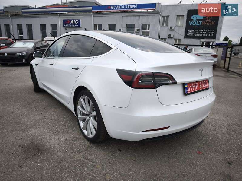 Седан Tesla Model 3 2019 в Киеве фото 19 Седан Tesla Model 3 2019 в Киеве