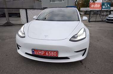 Седан Tesla Model 3 2019 в 