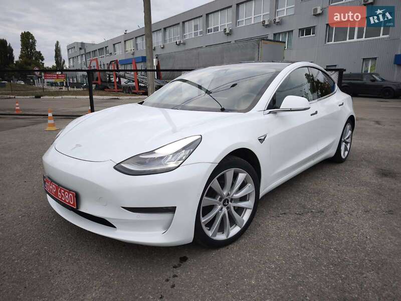 Седан Tesla Model 3 2019 в Киеве фото 33 Седан Tesla Model 3 2019 в Киеве