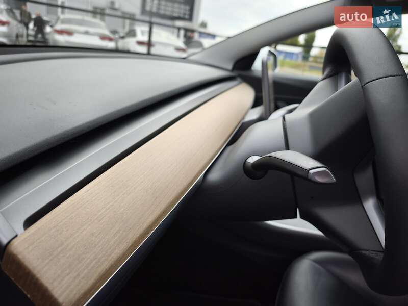 Седан Tesla Model 3 2019 в Киеве фото 40 Седан Tesla Model 3 2019 в Киеве