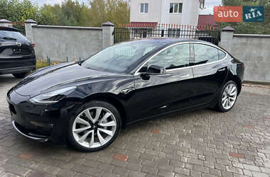 Седан Tesla Model 3 2019 в 