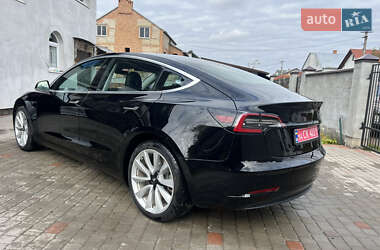 Седан Tesla Model 3 2019 в 