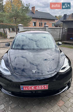 Седан Tesla Model 3 2019 в 