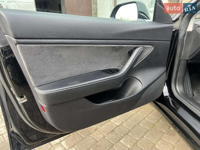 Седан Tesla Model 3 2019 в Львове фото 11 Седан Tesla Model 3 2019 в Львове