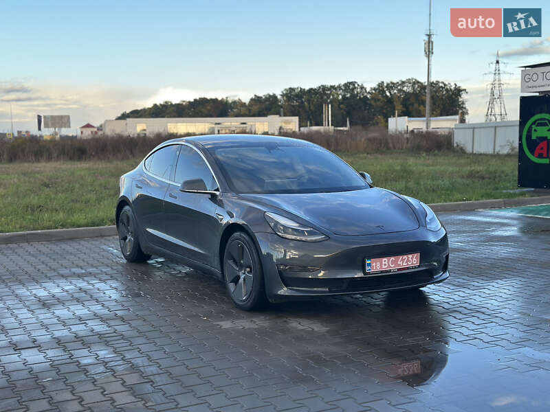 Седан Tesla Model 3 2020 в Луцке фото 2 Седан Tesla Model 3 2020 в Луцке