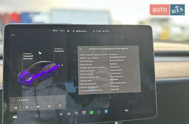 Седан Tesla Model 3 2020 в 