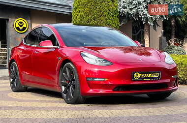 Седан Tesla Model 3 2019 в Львові