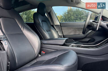 Седан Tesla Model 3 2019 в 