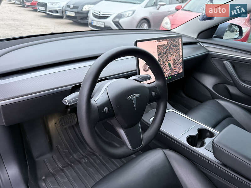 Седан Tesla Model 3 2021 в Полтаве