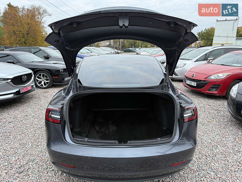 Седан Tesla Model 3 2021 в Полтаве