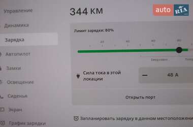 Седан Tesla Model 3 2019 в Володимирі