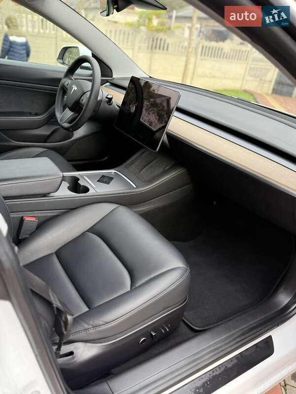 Седан Tesla Model 3 2021 в Луцке фото 21 Седан Tesla Model 3 2021 в Луцке