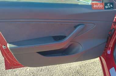 Седан Tesla Model 3 2018 в 