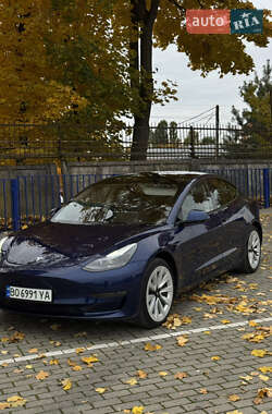 Седан Tesla Model 3 2021 в Тернополе