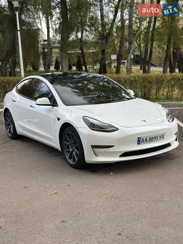 Седан Tesla Model 3 2022 в Чернігові фото 2 Седан Tesla Model 3 2022 в Чернігові