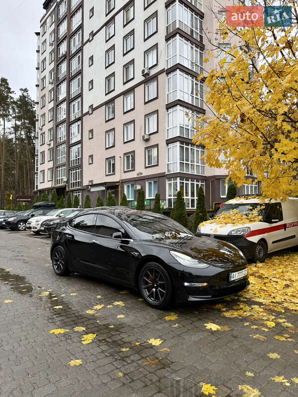 Седан Tesla Model 3 2018 в Ірпені