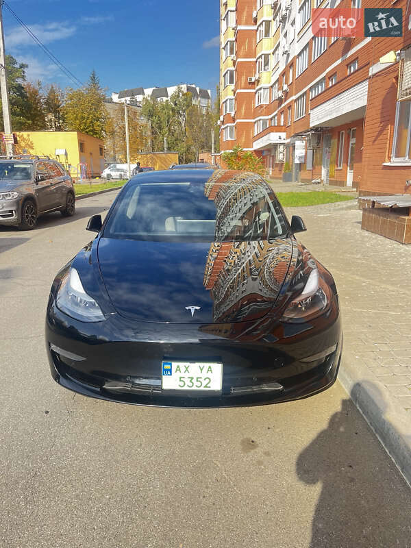 Tesla Model 3 2021