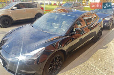 Седан Tesla Model 3 2021 в Харькове
