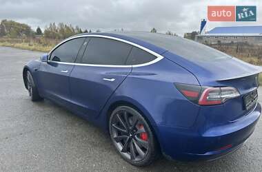 Седан Tesla Model 3 2019 в 