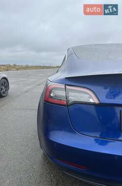 Седан Tesla Model 3 2019 в 