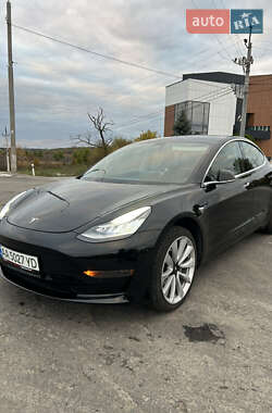 Седан Tesla Model 3 2019 в Ірпені
