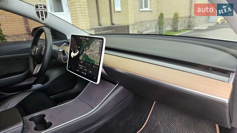 Седан Tesla Model 3 2019 в Знаменке фото 12 Седан Tesla Model 3 2019 в Знаменке