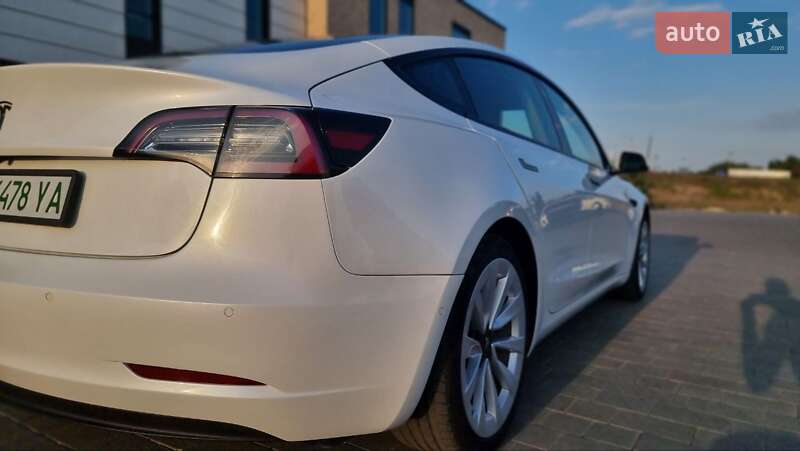 Седан Tesla Model 3 2021 в Хмельницькому